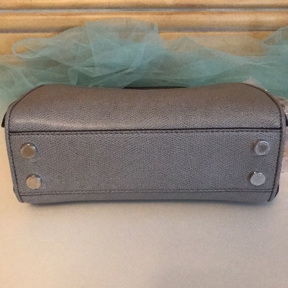New Michael Kors Crossbody Bag Pebble Gray NWOT - Picture 6 of 16